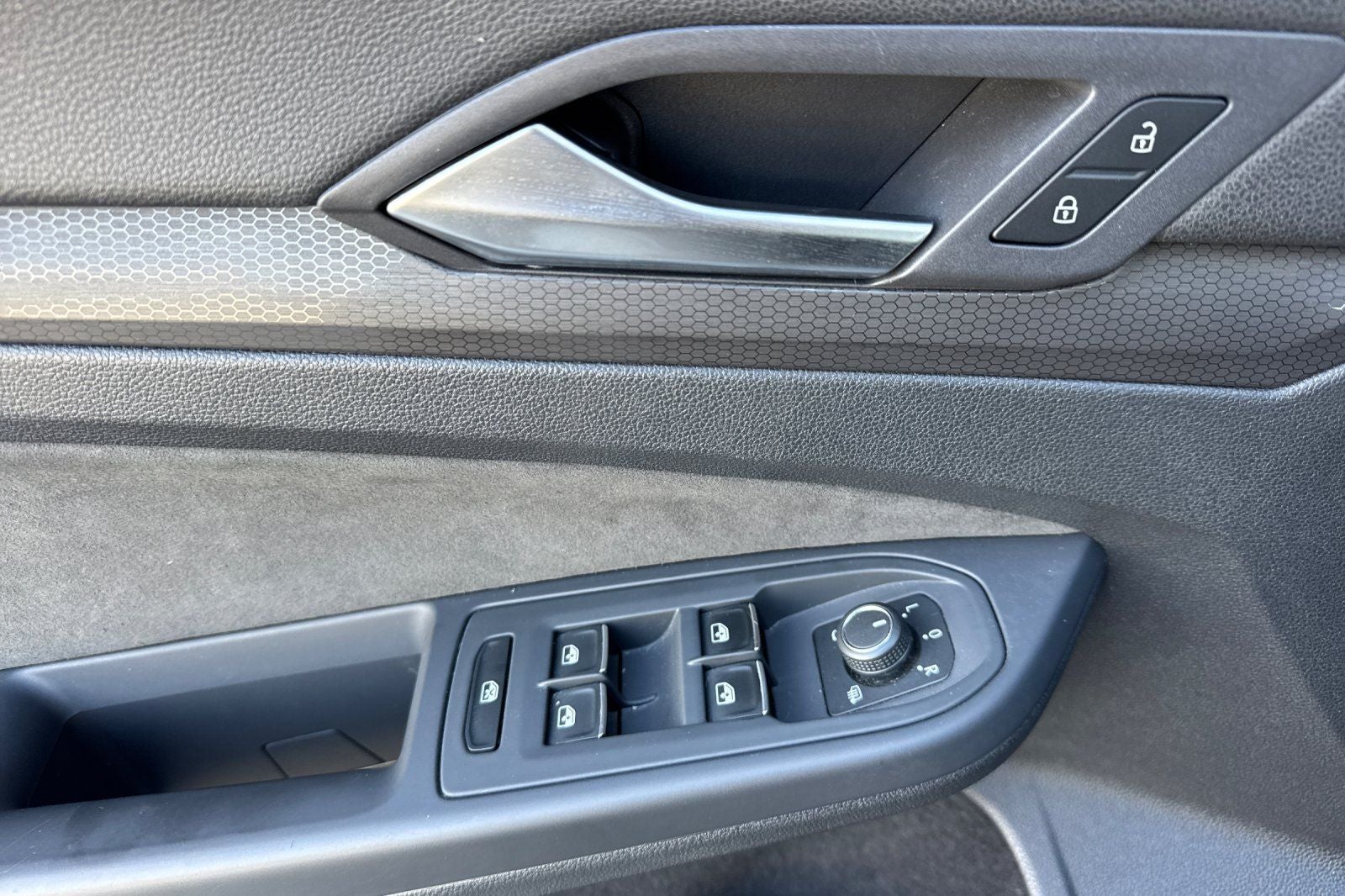 2024 Volkswagen Golf GTI 2.0T S