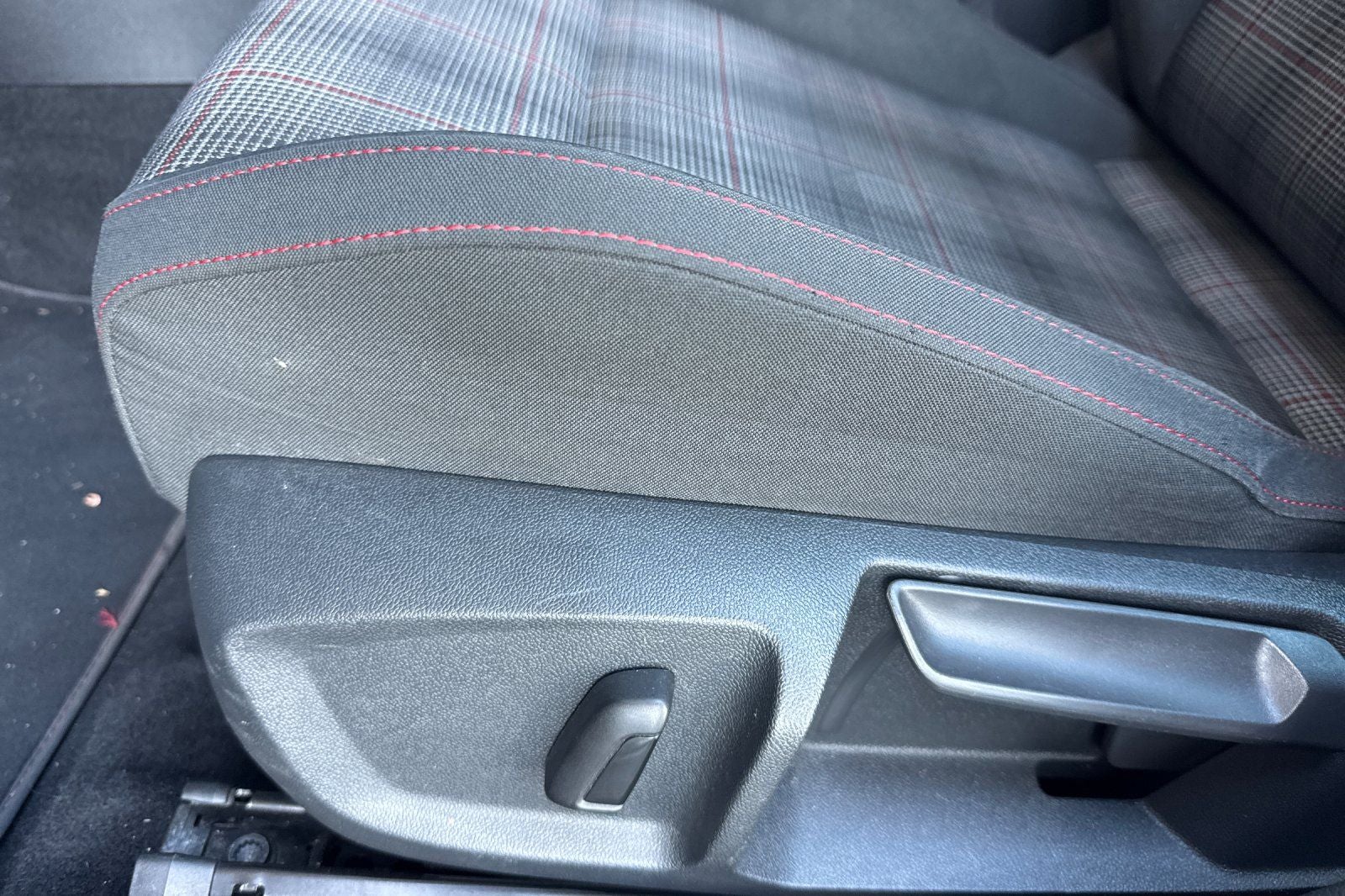 2024 Volkswagen Golf GTI 2.0T S