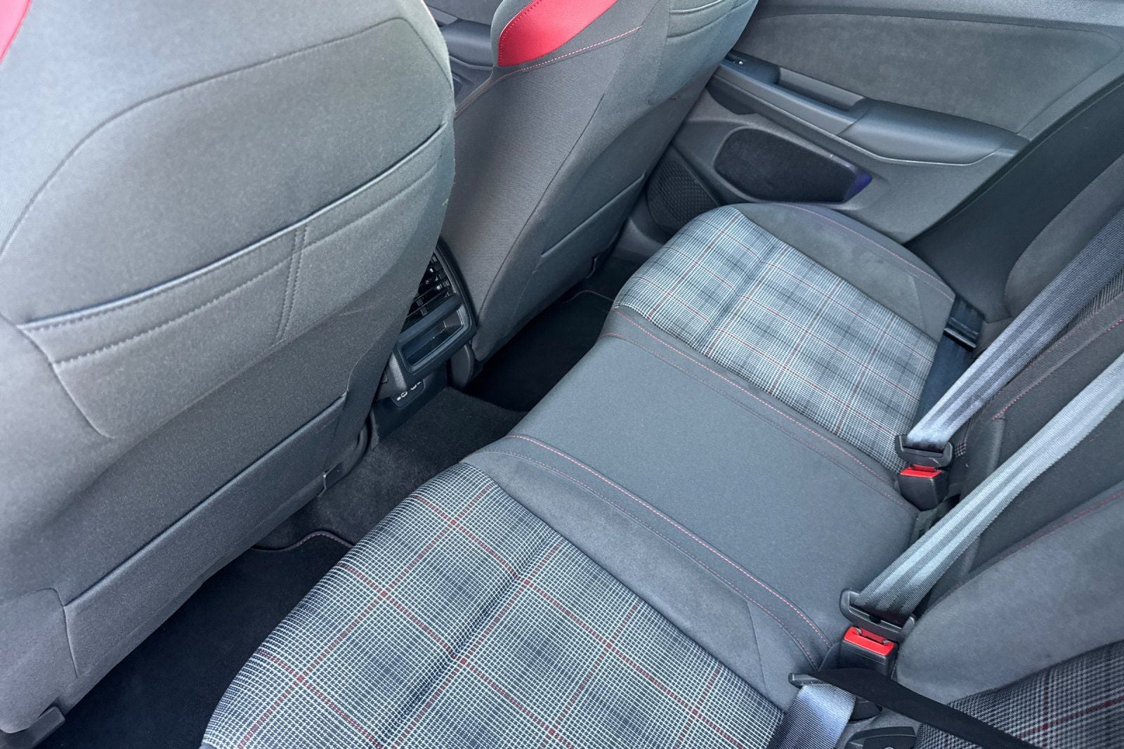 2024 Volkswagen Golf GTI 2.0T S