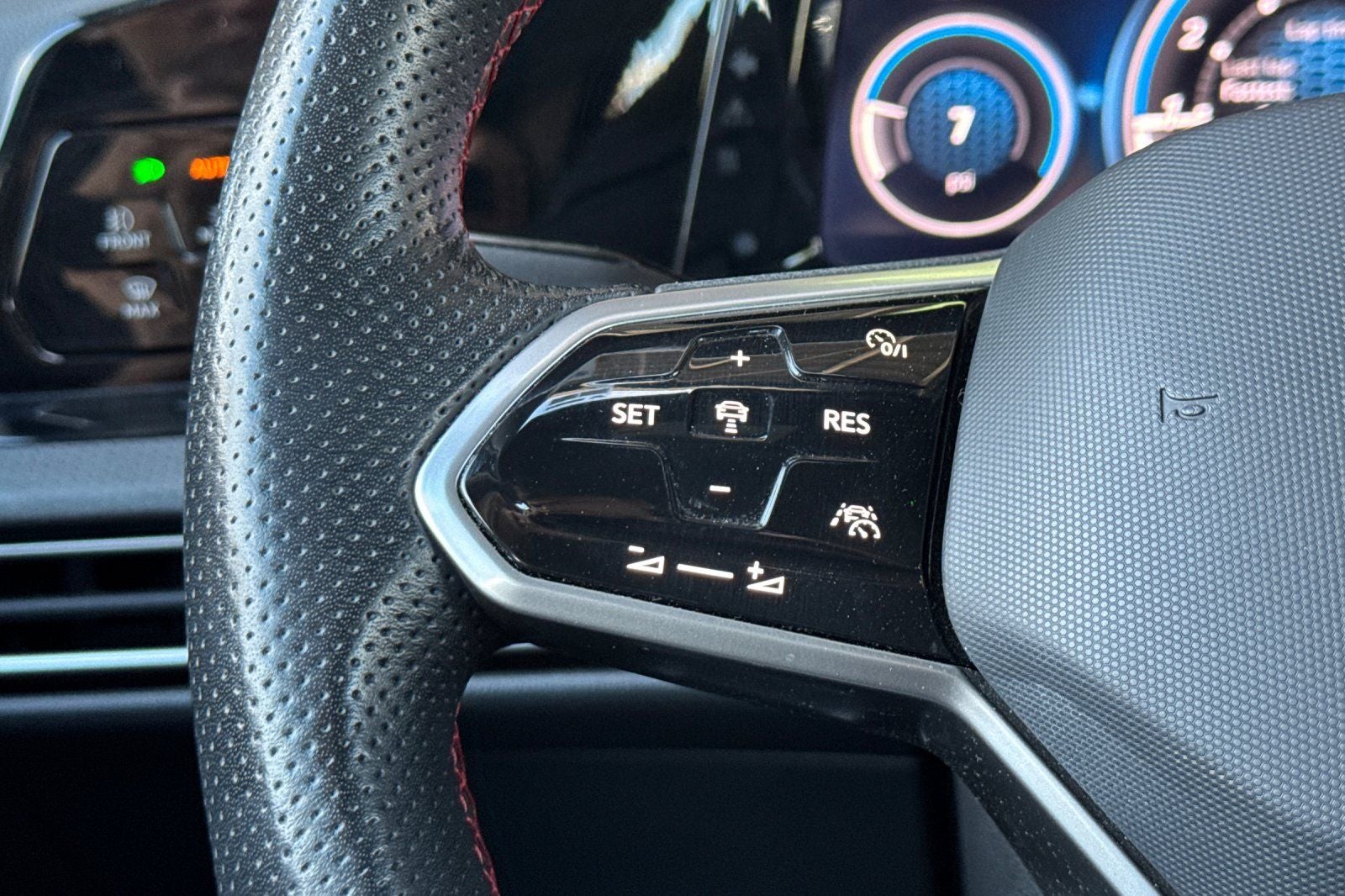 2024 Volkswagen Golf GTI 2.0T S