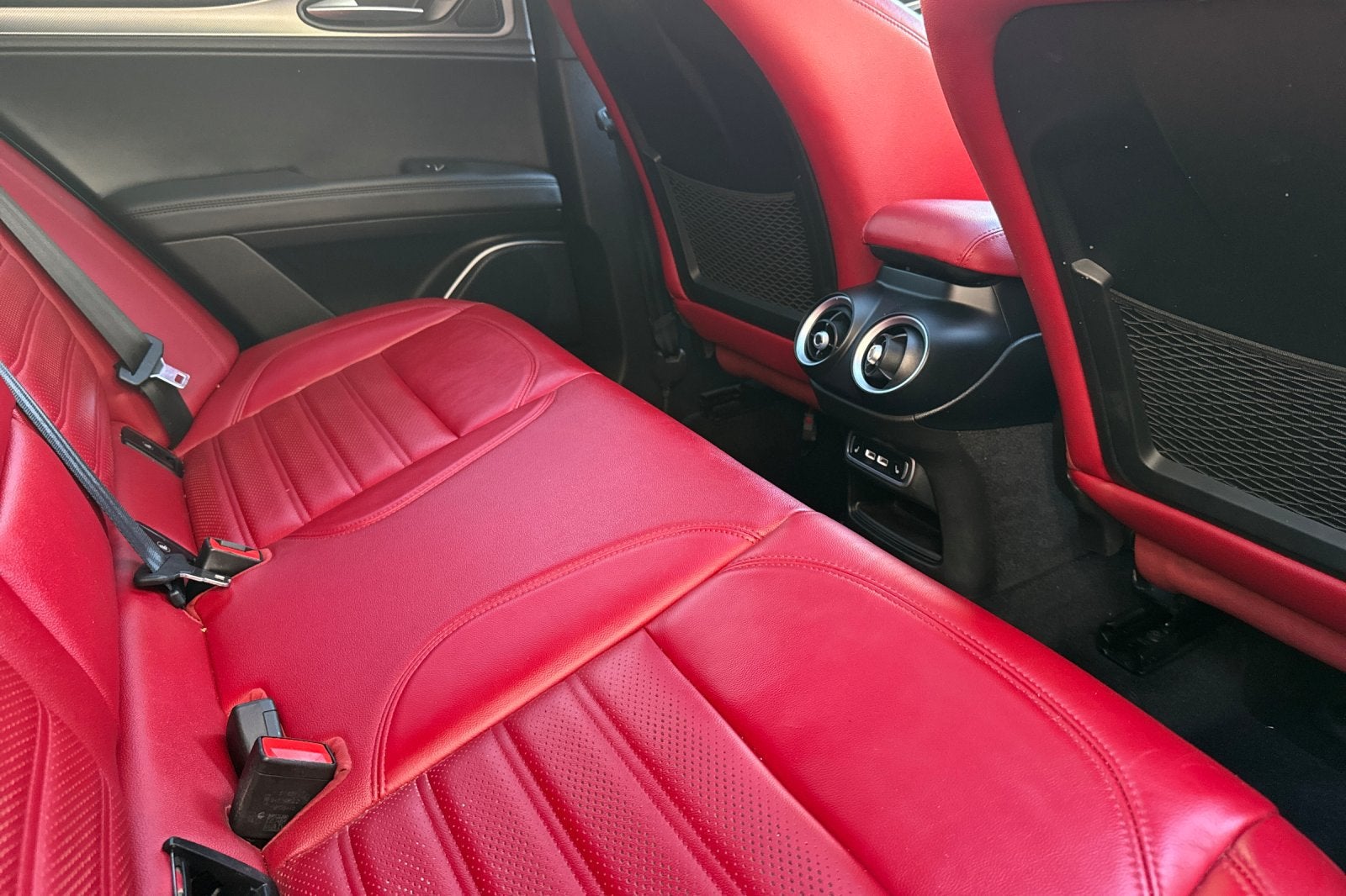 2022 Alfa Romeo Stelvio Veloce