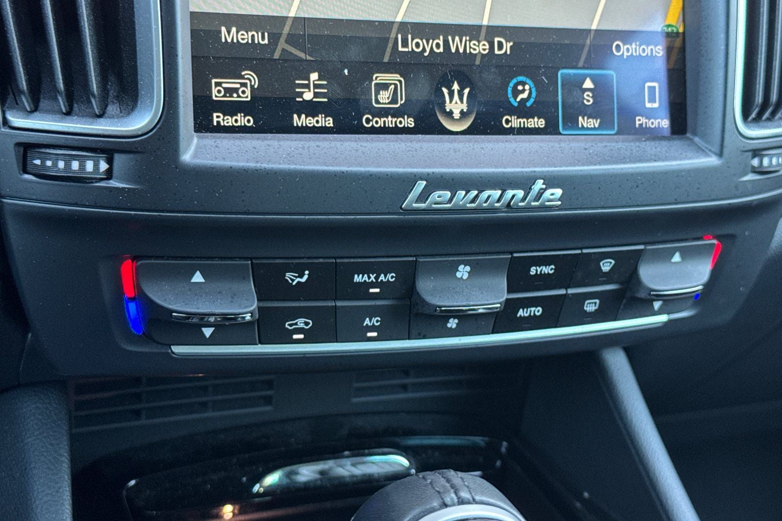 2017 Maserati Levante Base