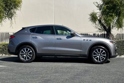 2017 Maserati Levante Base