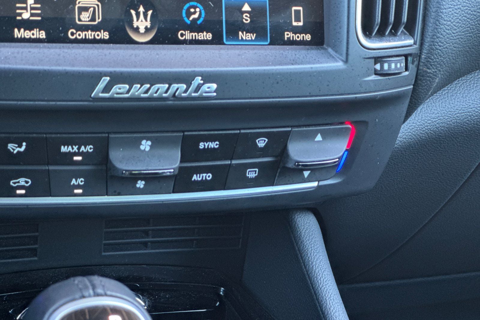 2017 Maserati Levante Base